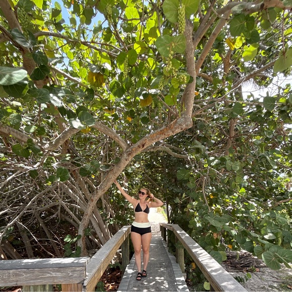 bikini_eve